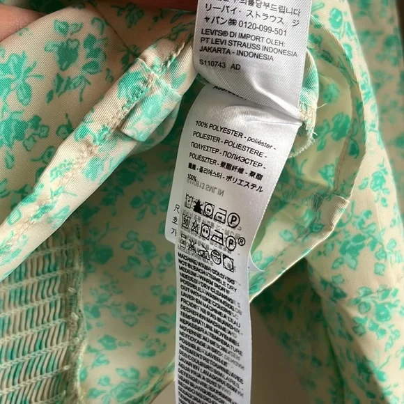 Levi’s The Statement Blouse Ditsy Floral Print Puff Sleeve - Picture 5 of 6